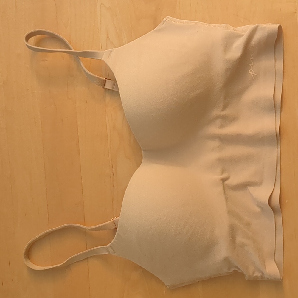 Victoria's Secret Wireless Lightly Lined Nude Bra